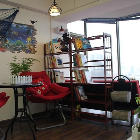 Kunming Cat Nest Female Youth Hostel Екстер'єр фото